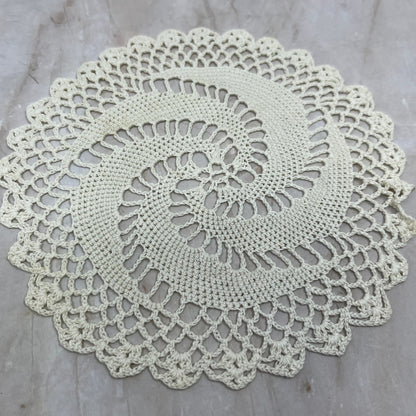 Vintage Set of 2 Pinwheel Crochet Table Doily 5.5" TF5