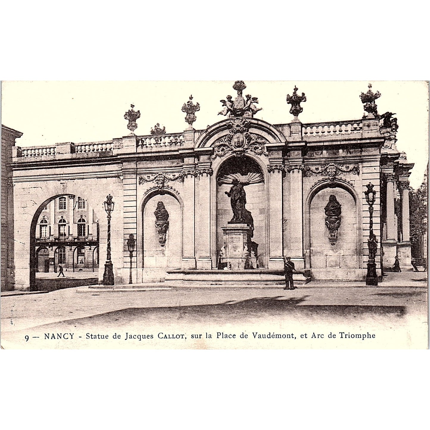 Statue De Jacques Callot Sur La Place De Vaudemont Arc De Triomphe Postcard PE12