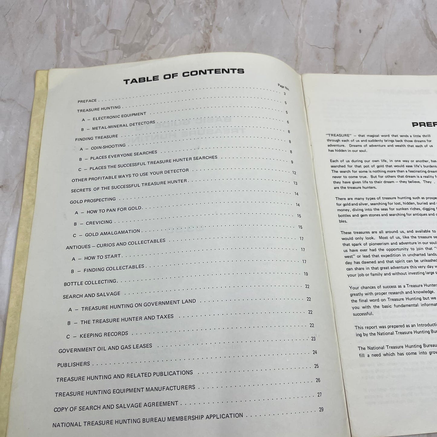 1975 Basic Guide to Treasure Hunting How and Where Metal Detecting Bottles M18