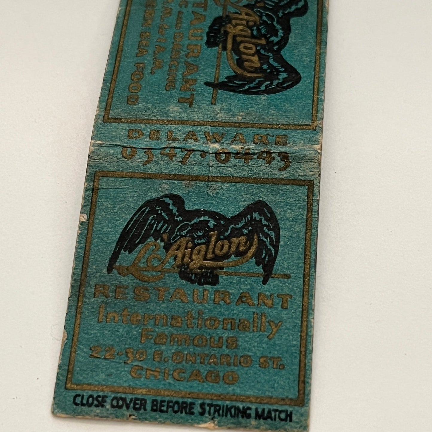 L'Aiglon Restaurant 30 E. Ontario St. Chicago Vintage Matchbook MB59-1