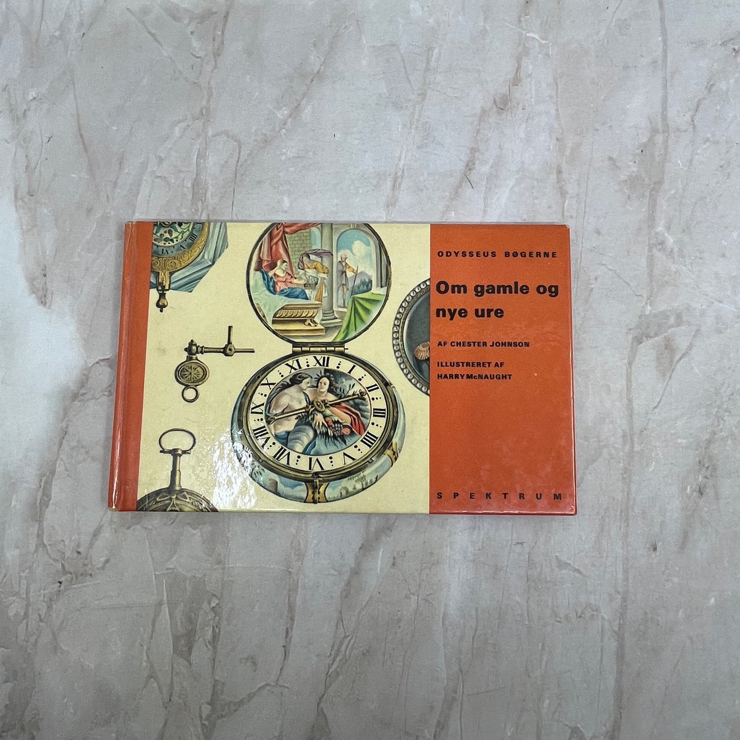 Norwegian The Odyssey Library Clocks and Watches by Chester Johnson TG9-E1