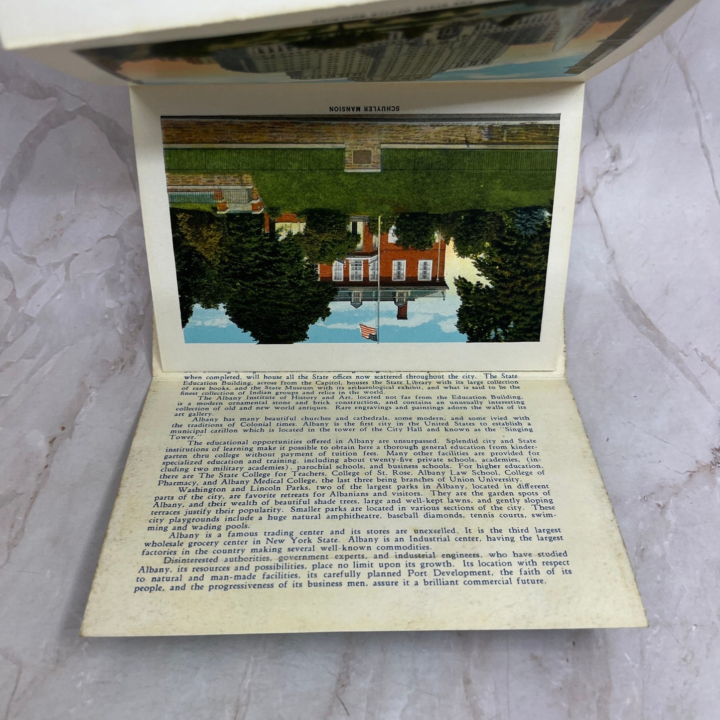 Vintage Albany New York Souvenir Postcard Book P9-1