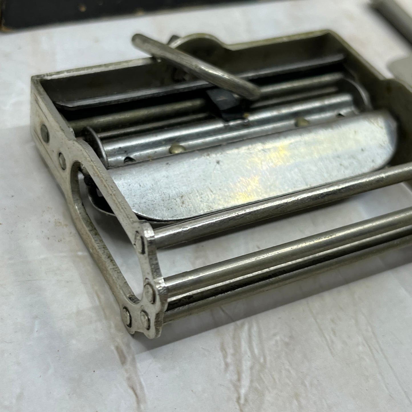 Antique Pike IXL Gibford Stropper Shaving With Box TI9
