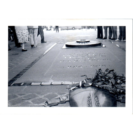 Tomb of the Unknown Soldier France Postwar Europe c1954 Army Photo AF1-AP4