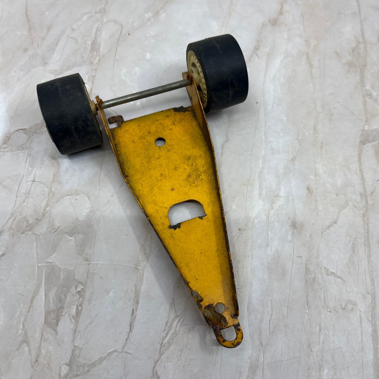 Vtg TONKA Toys Bone Bruzzer Yellow Tilt Trailer 1970’s Pressed Steel TH5