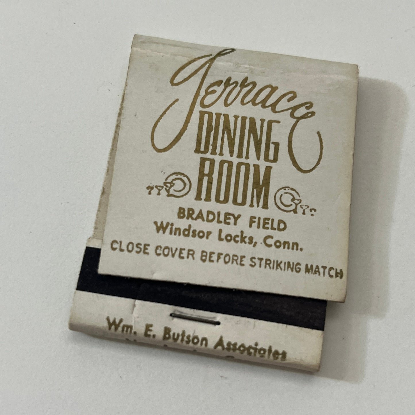 Terrace Dining Room Bradley Field Windsor Locks CT Vtg Matchbook Cover TB8-MB-8