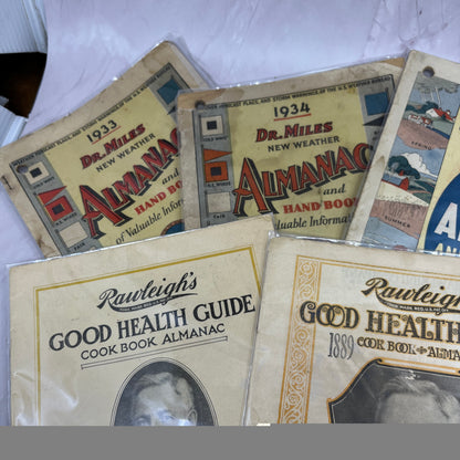 Lot of 7 Antique Almanacs Rawleighs, Dr. Miles L1-6