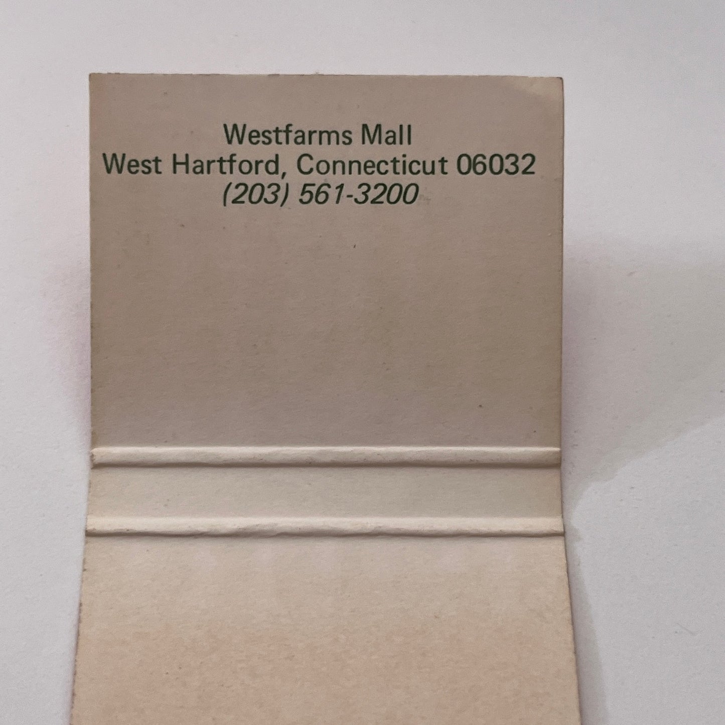 The Magic Pan Creperie Westfarms Mall Hartford CT Vtg Matchbook Cover TB8-MB-11