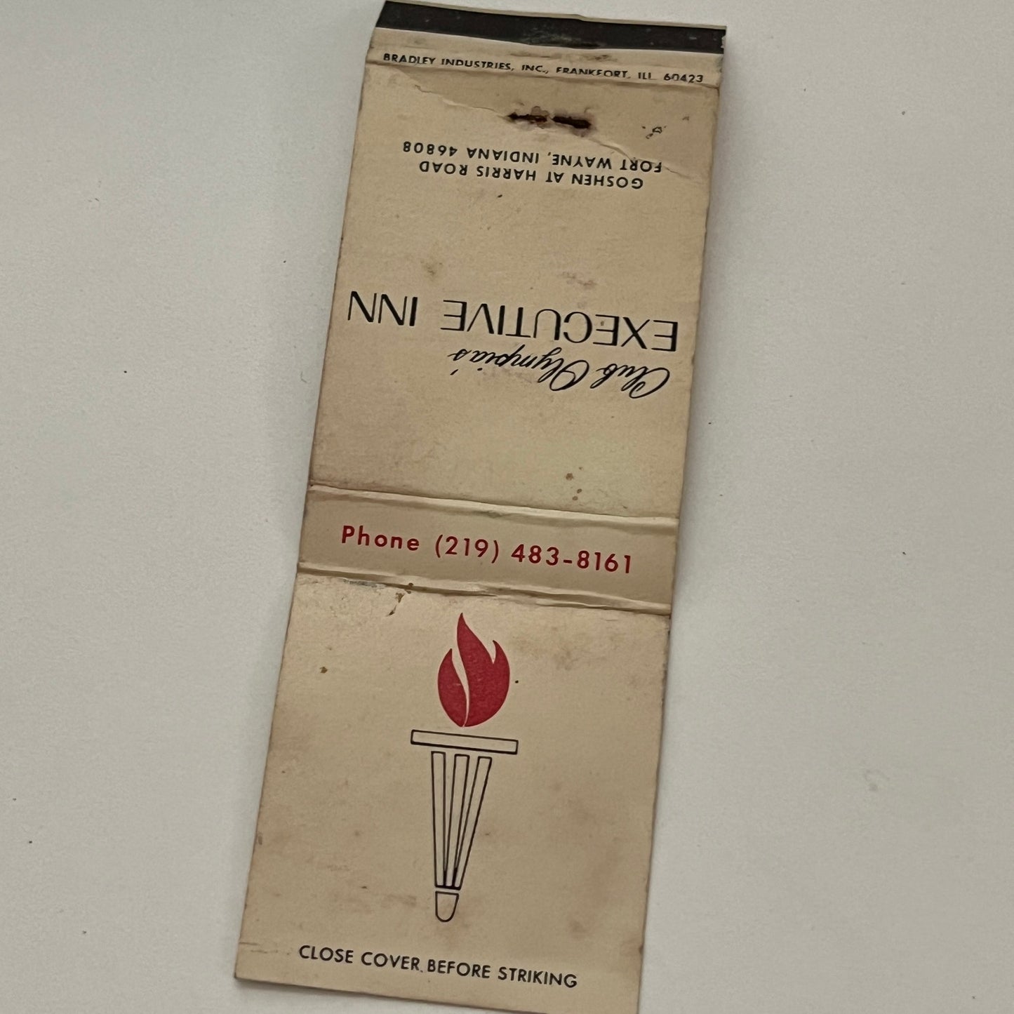 Club Olympia's Executive Inn Fort Wayne IN Vintage Matchbook TB6-MB2-14