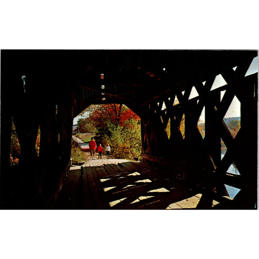 Lattice Pattern Covered Bridge New England Vintage Covered Bridge Postcard PD3
