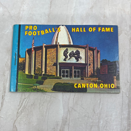 Vintage Pro Football Hall of Fame Souvenir Booklet Canton OH TG8-VW