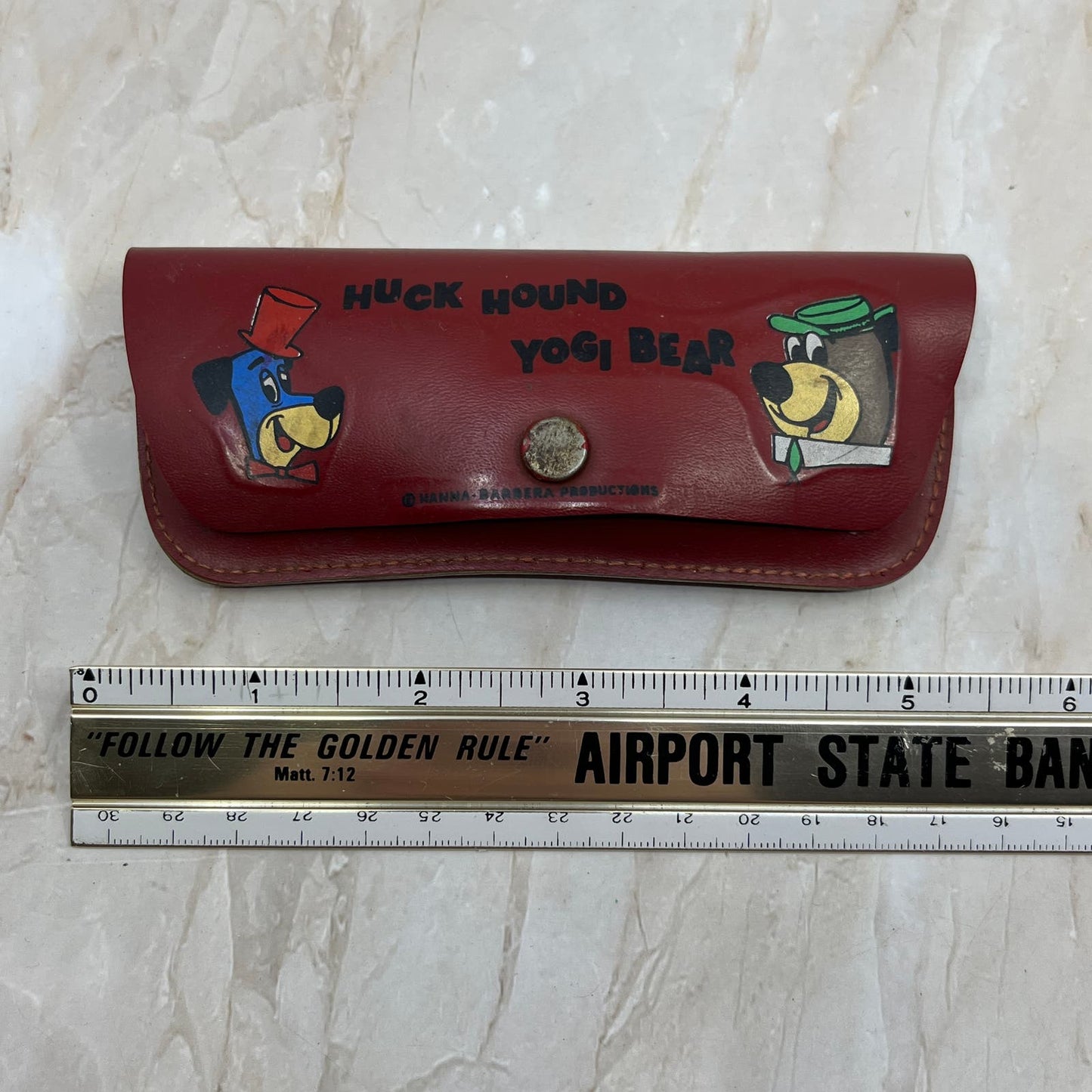 1960's Hanna Barbera Huck Hound Yogi Bear Child's Glasses Case Red TE9