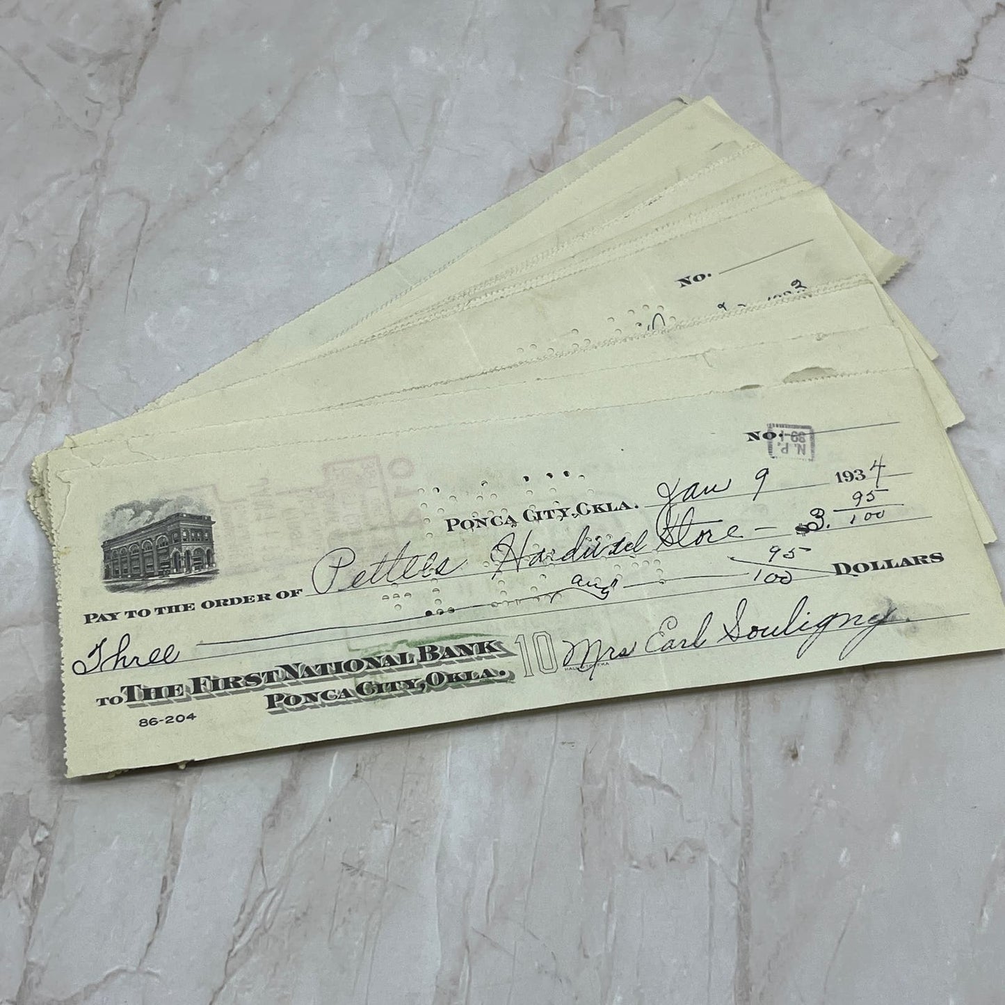 1930s Huge Lot of Ponca City Oklahoma First National Bank Checks TG8-VW