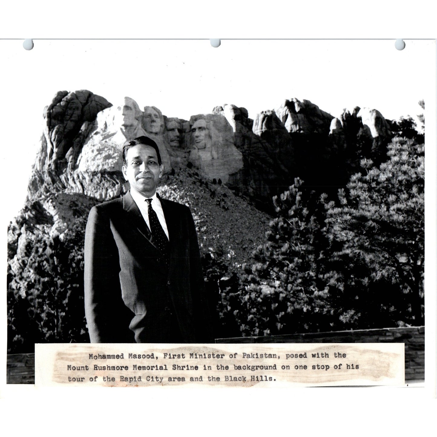 Minister of Pakistan Mohammed Masood at Mt. Rushmore 1963 8x10 Photo B15