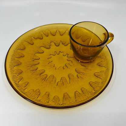 VTG Indiana Glass Golden Honey Amber Sunburst Snack Set 8 Piece Plates Cups TB5