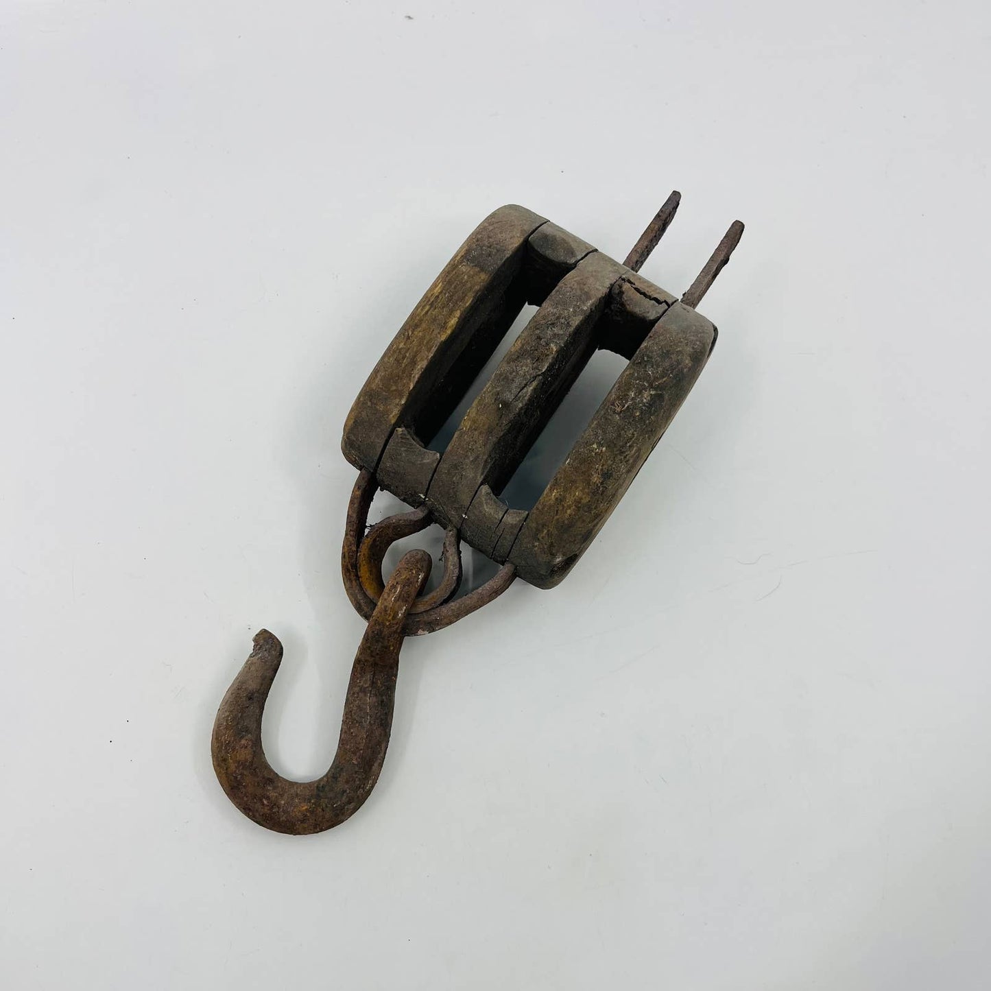 Vintage Antique Farmhouse Primitive Wood and Metal Pulley w/ Hook 9x3 TA9