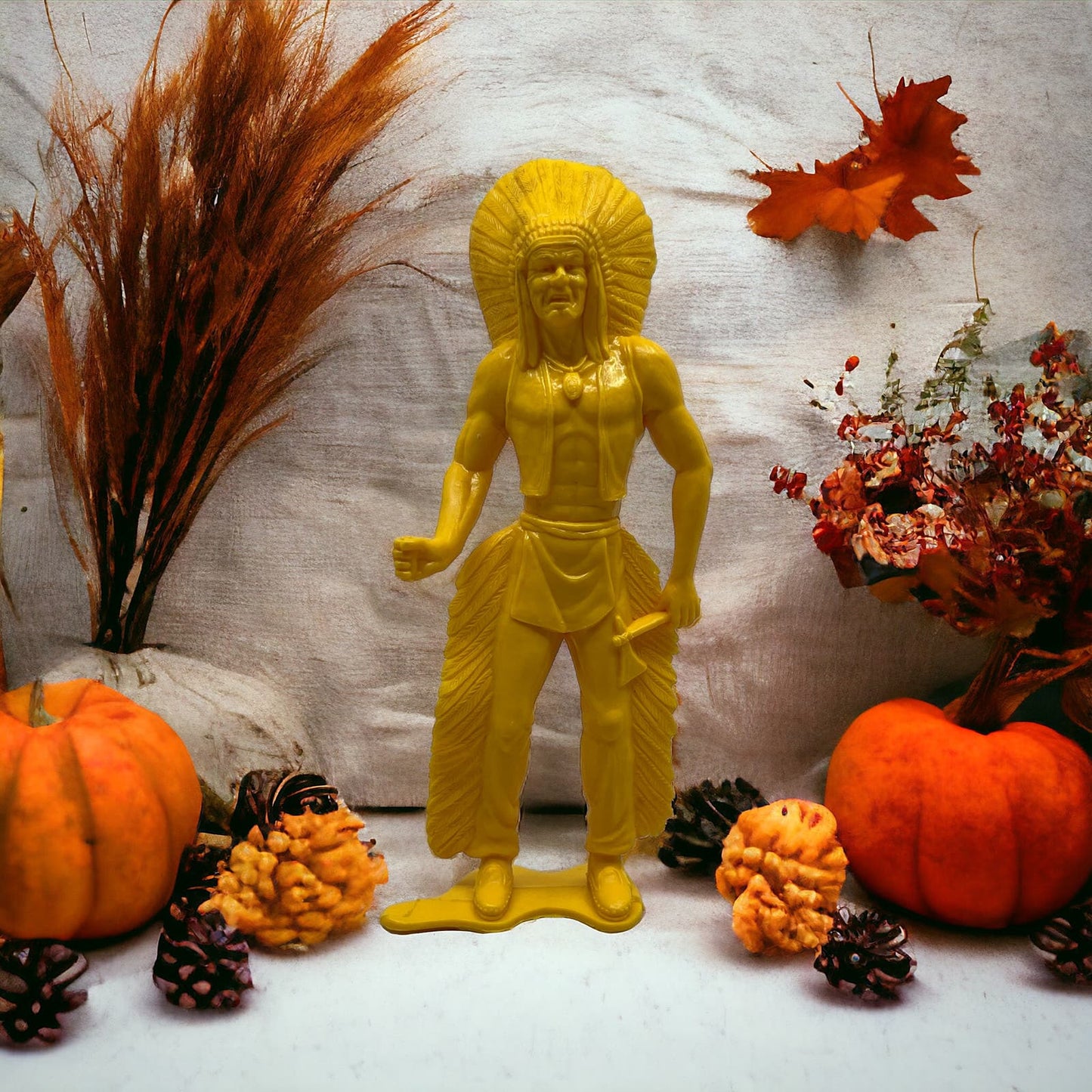 Plastic Yellow Indian Chief Native American Toy Old Vintage 5.5” TC9-T1