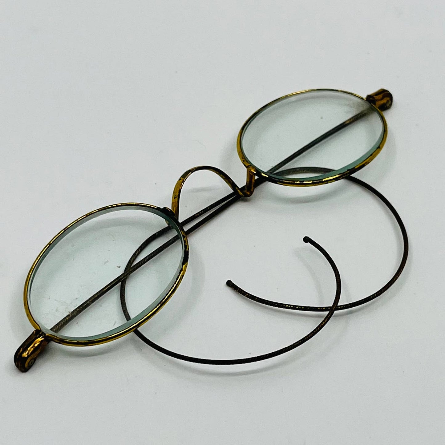 Antique 1800s Eyeglasses Gold Tone Oval Frame Cable Arms