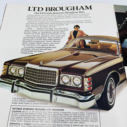 1975 Ford LTD Dealer Sales Brochure Full Color Pictures Fold Out Catalog BA3