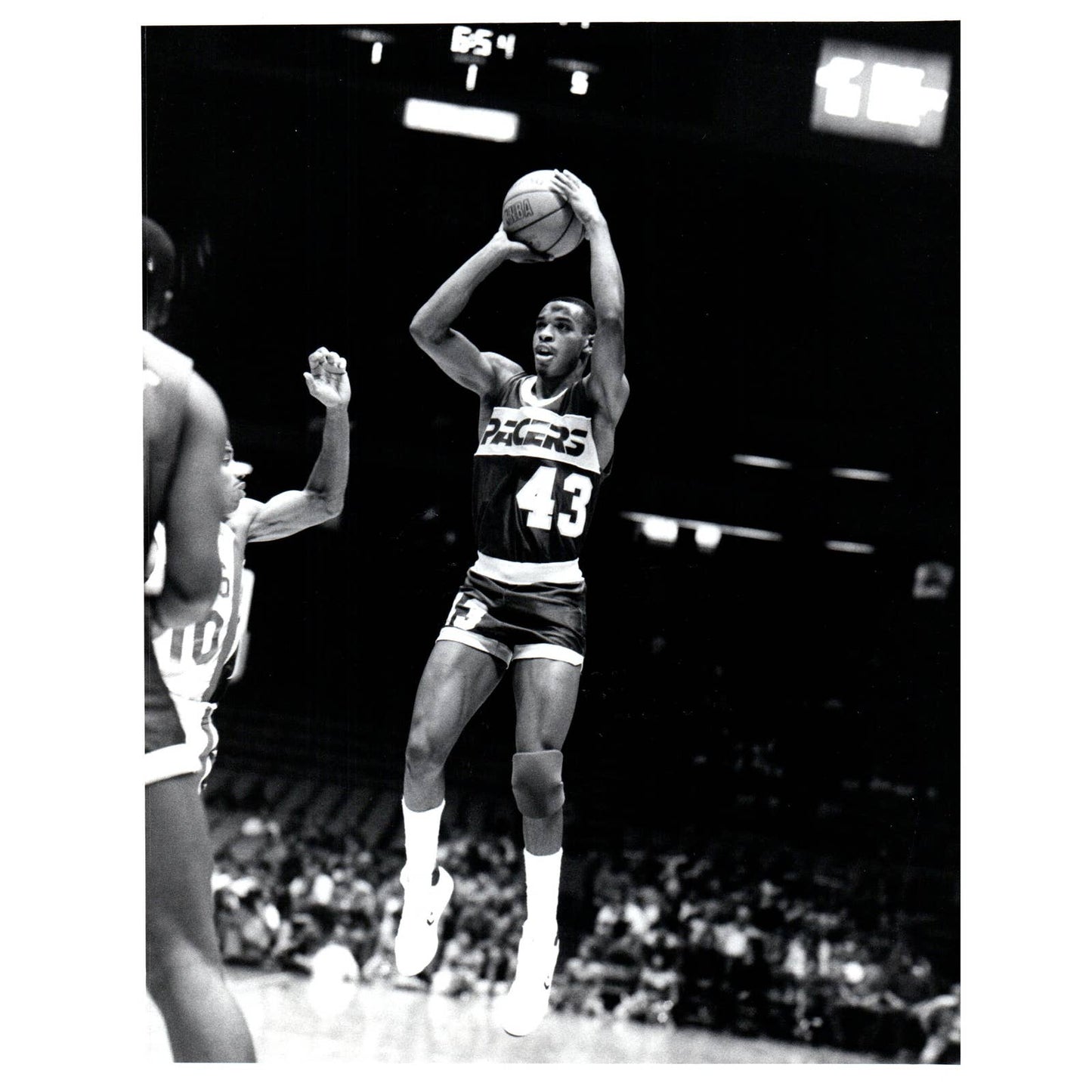 1985 Press Photo Basketball NBA Terrance Stansbury Indiana Pacers 8x10" AD3