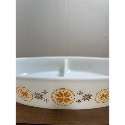1960s PYREX Town and Country Cinderella /Orange/Brown 1.5 QT Divided Dish TB8