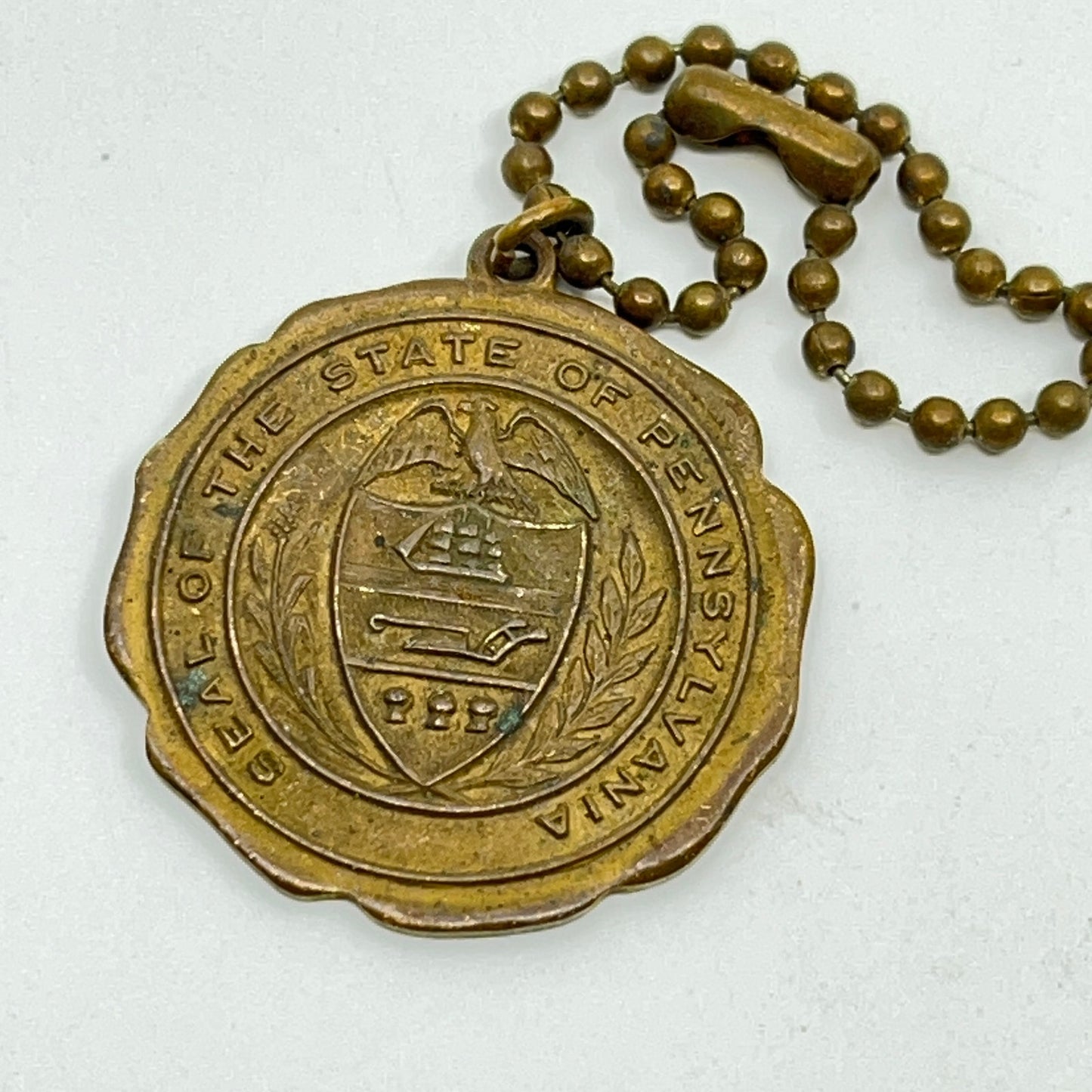 Unique Vintage 14K Gold Plated Pennsylvania State Keychain Seal Pendant SE9