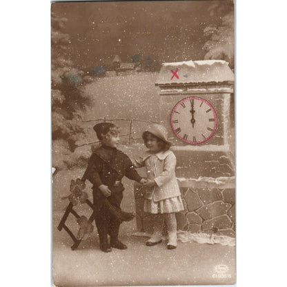 Victorian Children & Clock New Year Card Original Postcard TK1-22