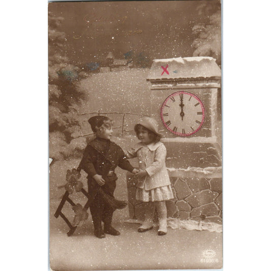 Victorian Children & Clock New Year Card Original Postcard P1-14