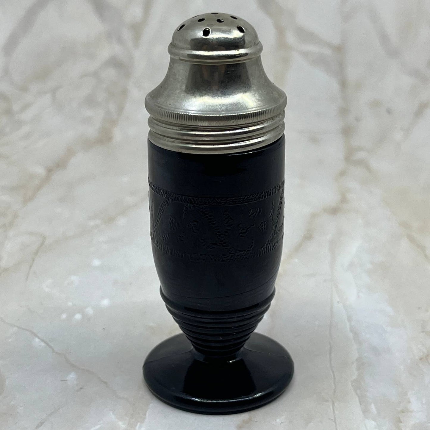 Hazel Atlas Black Onyx Ovide Depression Glass Salt & Pepper Shaker 1930s TC5-S1