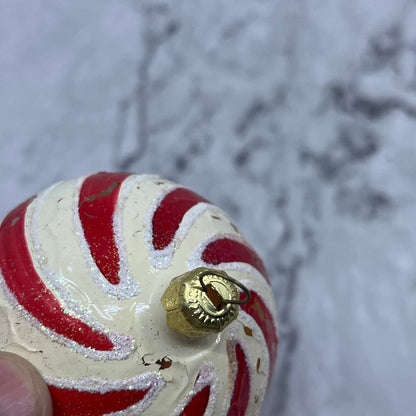 Lot of 4 Candy Cane Striped Mica Stencil Blown Mercury Glass Ornaments OT2