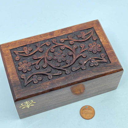 Vintage Carved Floral Wood Urn Hidden Compartment Box ~5x3" TH7