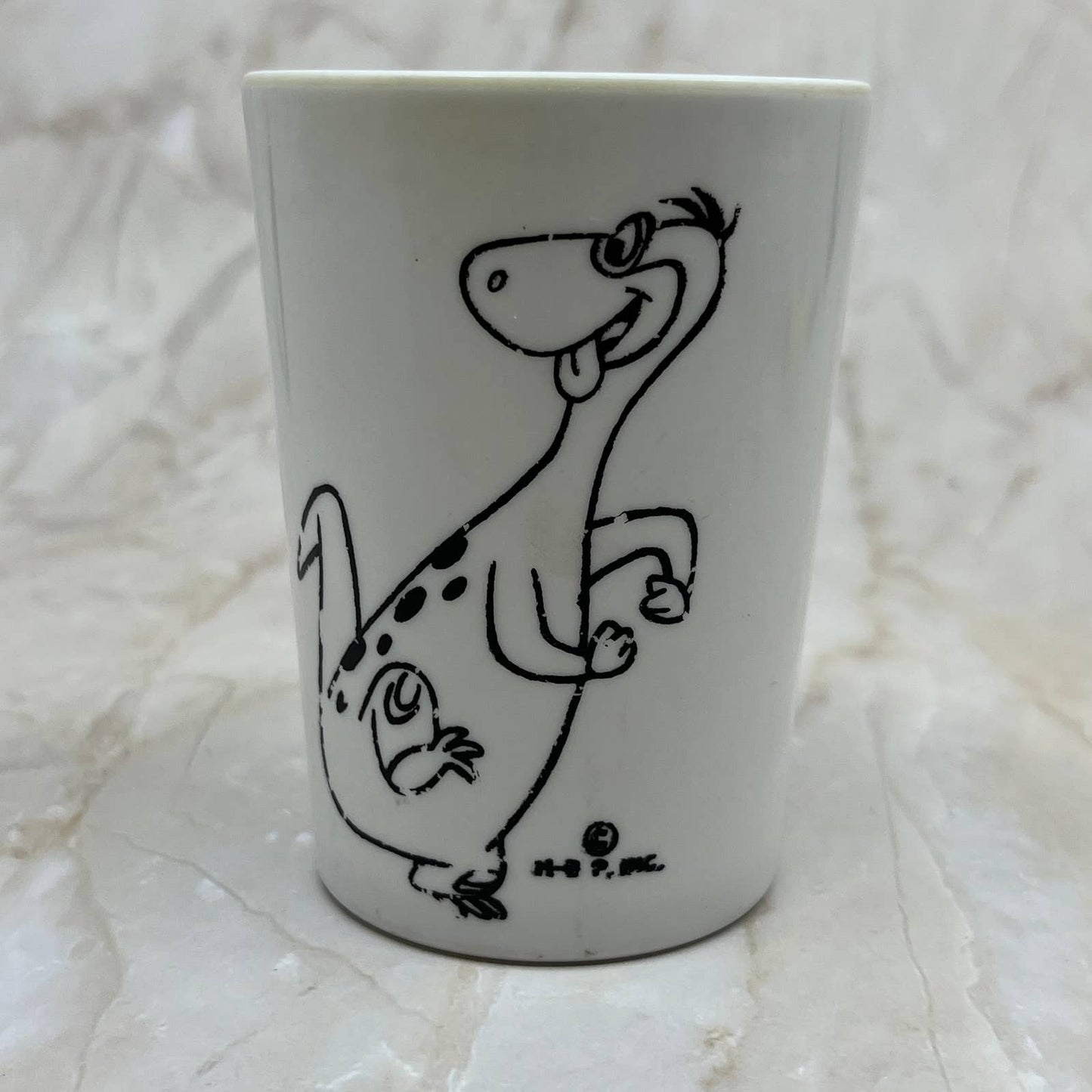 1960s Child's Cup Picturing Dino of The Flintstones Melmac Boonton Molding TI7