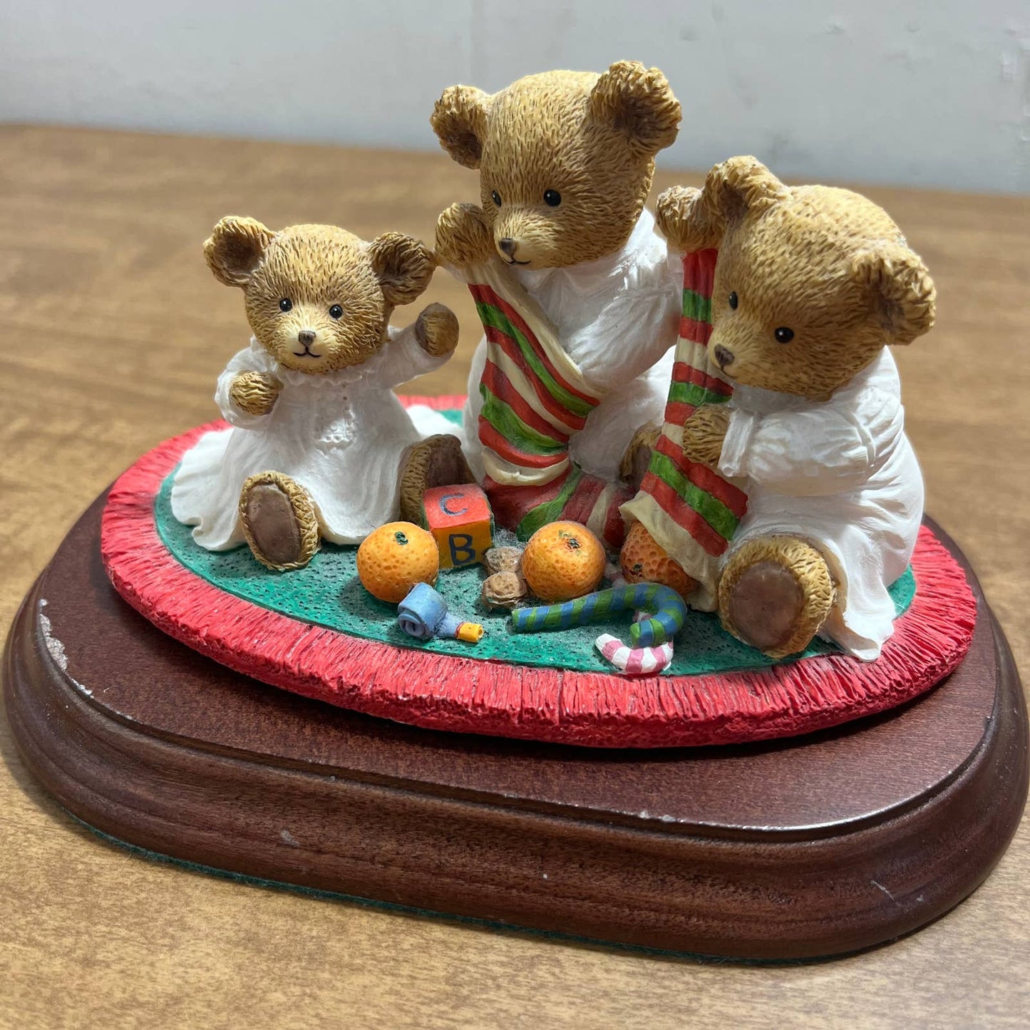 DEPT 56 UPSTAIRS DOWNSTAIRS BEARS Henry Alice & Baby Arthur  Xmas Treats TA2