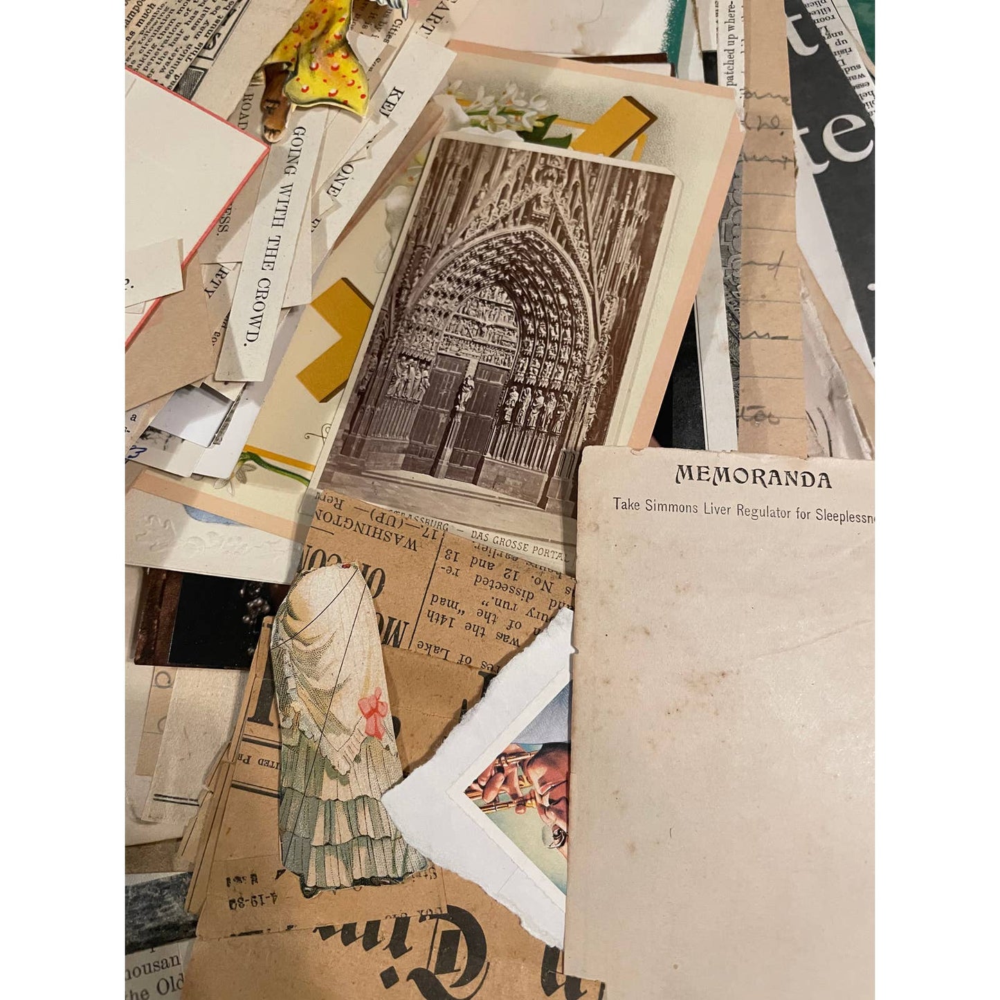 Antique/Vintage Junk Journal Paper Ephemera Lot - Over 100 Pieces - Approx 2 Lbs