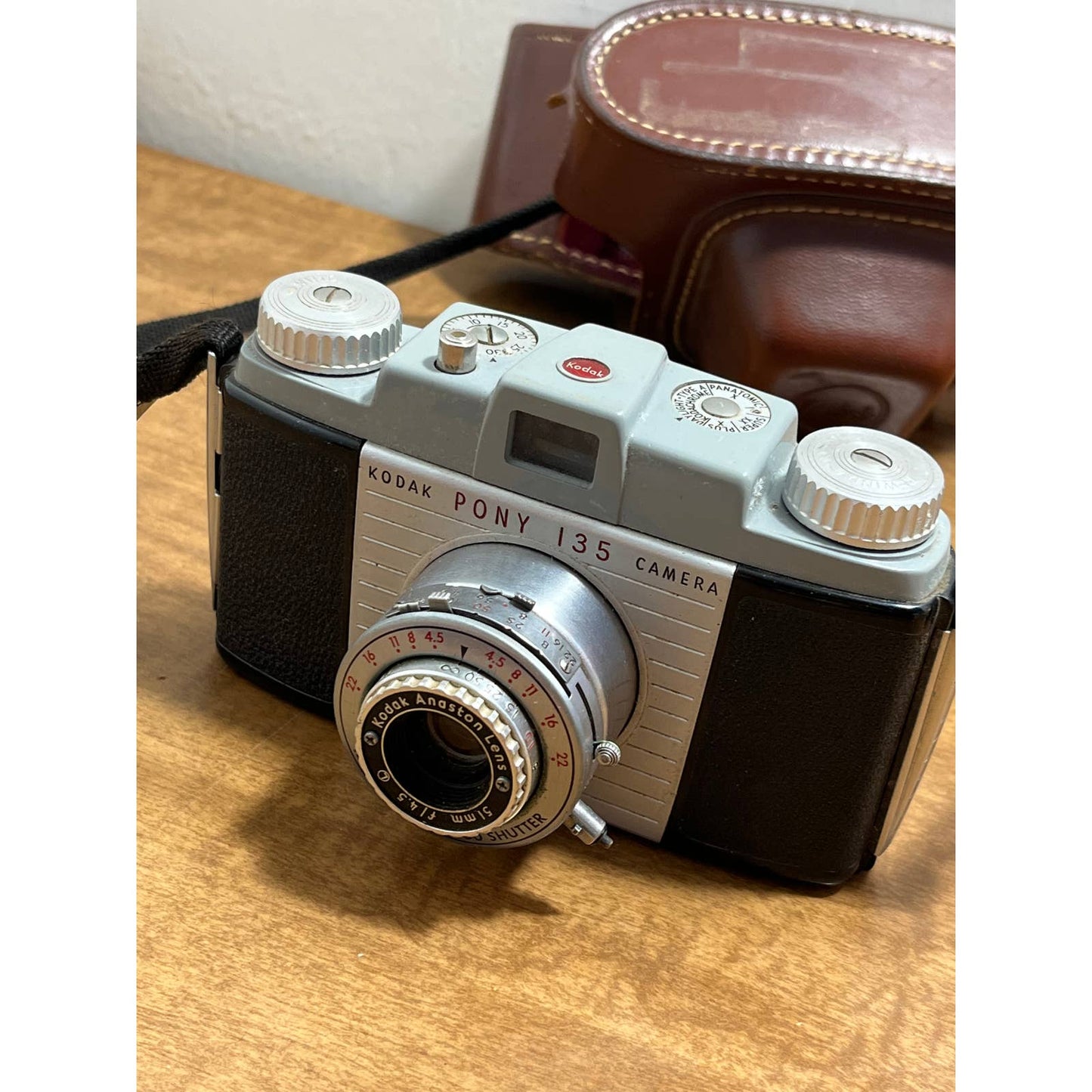 Vintage 1950s Kodak Pony 135 Film Camera 51mm f4.5 Lens w/ Leather Case TD4