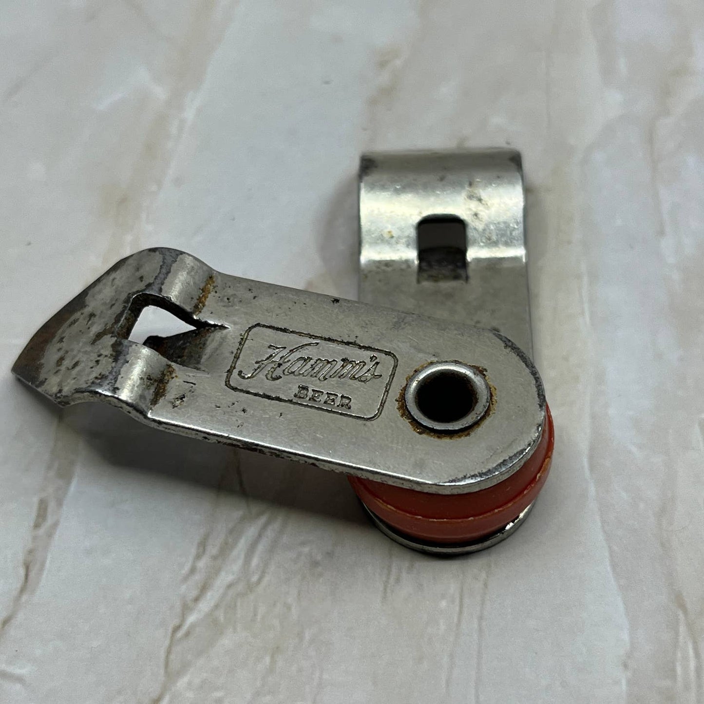 Vtg Hamm’s Beer Bottle Opener Keychain Folding Rotating TC5-S3