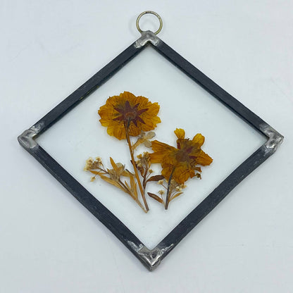 Vintage Handmade Folk Art Pressed Flower Metal Frame Wall Art Hanging TE2