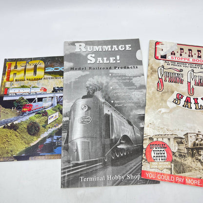 Huge Lot of 14 Vintage Model Railroad Train Catalogs TF9