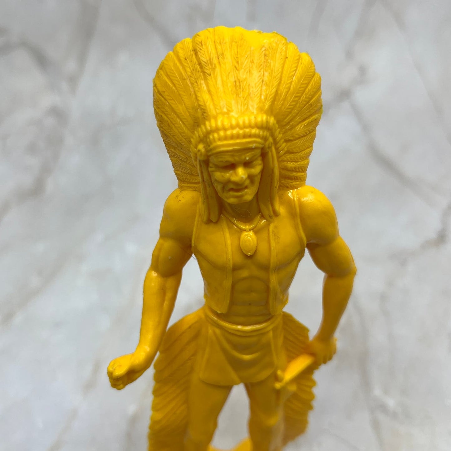 Plastic Yellow Indian Chief Native American Toy Old Vintage 5.5” TC9-T1