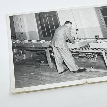 1940s Assembly Line Manufacturing Photo Newtown Square PA AA7-31
