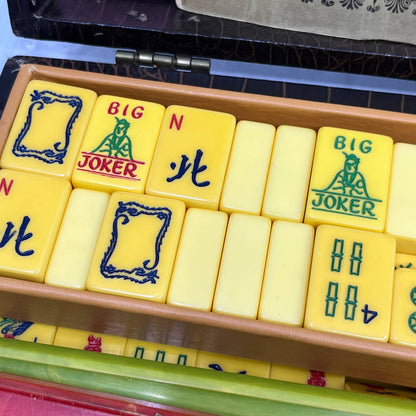 Vtg Butterscotch Bakelite Mahjong Set 156 Tiles, 5 Multicolor Racks, Dice, Cards