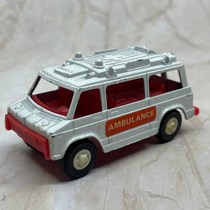 Vintage Tootsie Toy 4" White “Rescue Van” Ambulance Vehicle Made In USA TC5-S2