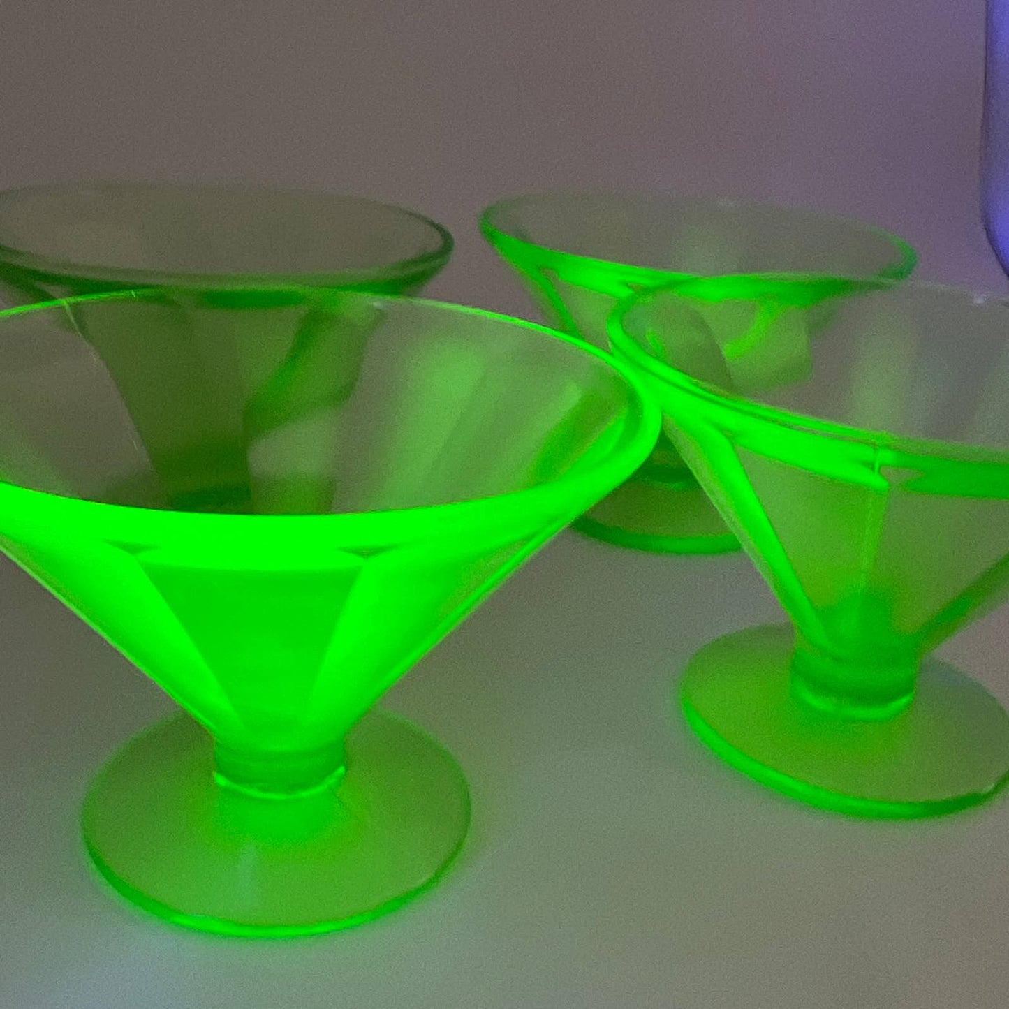 1920s Federal Glass Depression Uranium 4 Sherbet Ice Cream Dishes Optic TH5