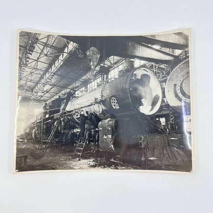 Vintage RR Railroad Photo Locomotive Being Built 8x10 AB3