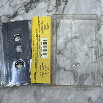 August and Everything After by Counting Crows Cassette Tape TJ5-73