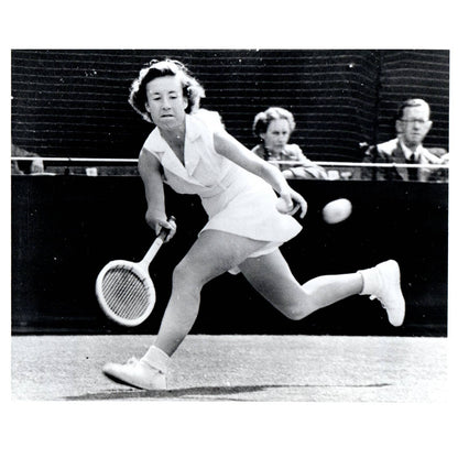 1970s Original Press Photo Women's Tennis Little Mo Connolly 8x10" AD2