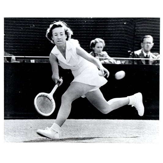 1970s Original Press Photo Women's Tennis Little Mo Connolly 8x10" AD2