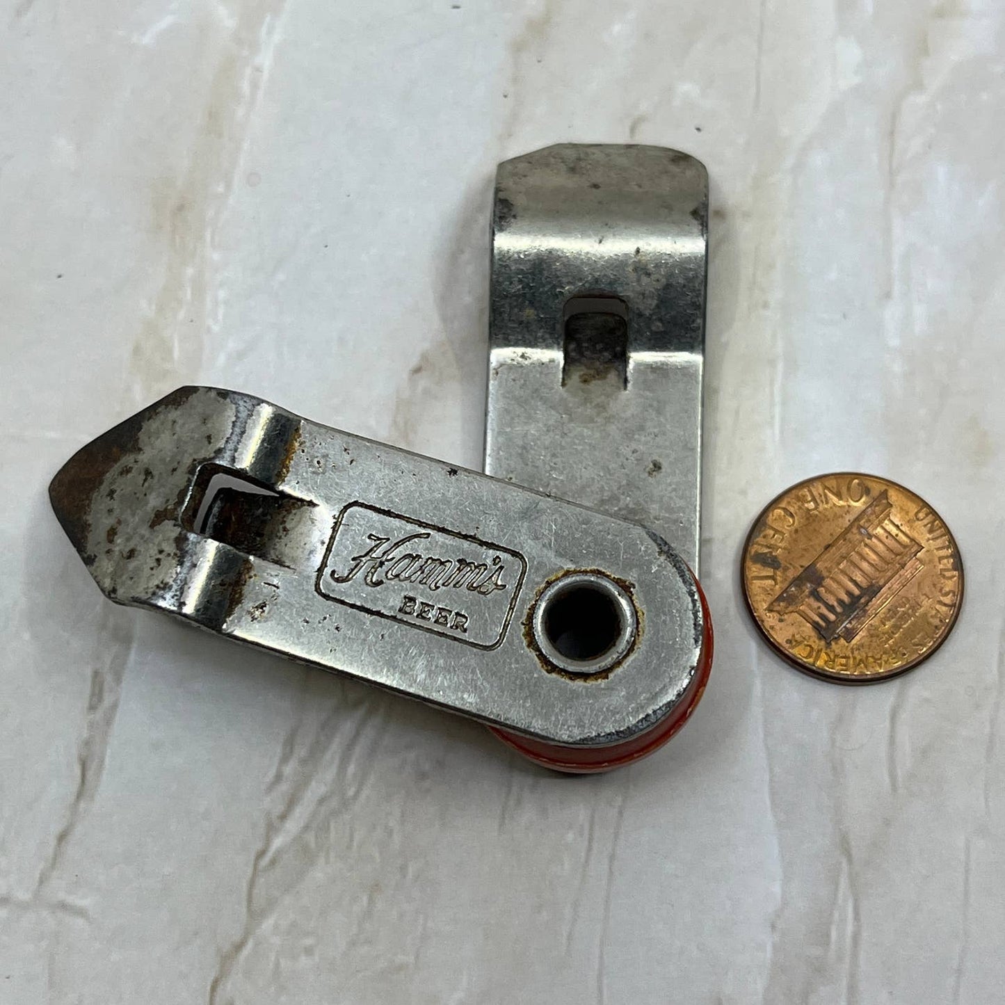 Vtg Hamm’s Beer Bottle Opener Keychain Folding Rotating TC5-S3