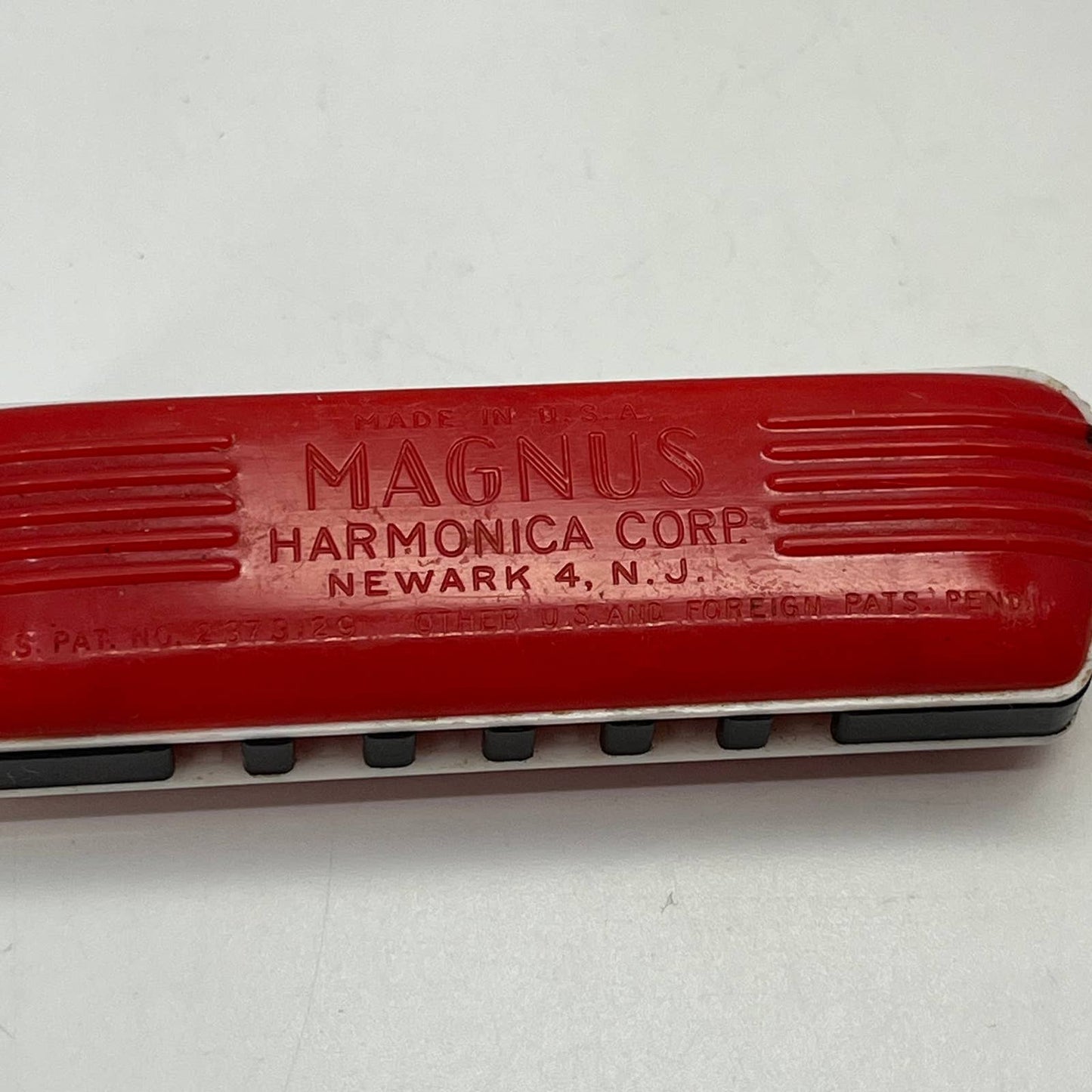 1940s Art Deco Magnus Junior Red Plastic Toy Harmonica Newark N.J. SC4