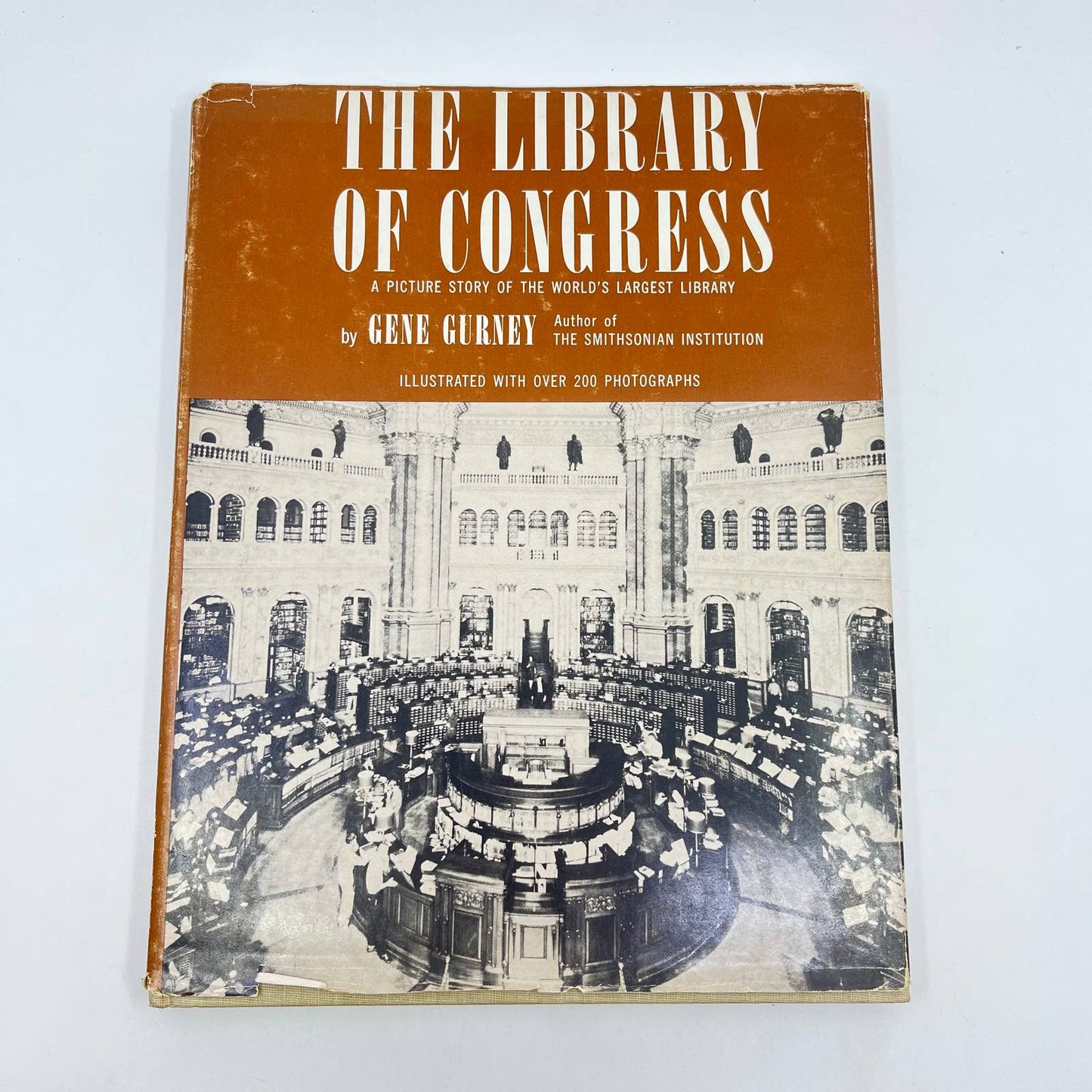 The Library of Congress: A Story of the Worlds Largest Library Gurney HC DJ TF9